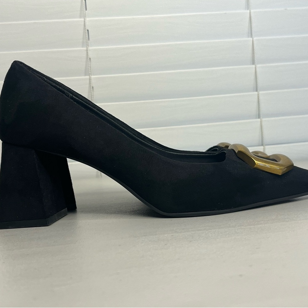 Zara Black Suede Pointed Toe Heels with Gold Buckle - Picture 5 of 12